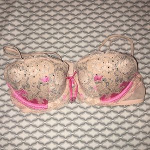 Victoria’s Secret Bra